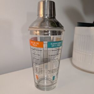 Vintage style cocktail shaker